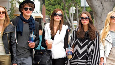 Imagem da notícia Emma Watson assalta mansões no primeiro trailer de The Bling Ring