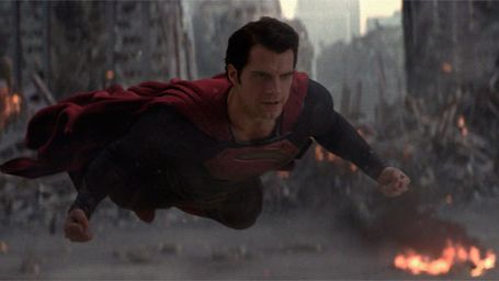 Imagem da notícia O Homem de Aço 2 já em 2014?