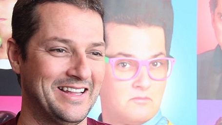 Imagem da notícia Vídeo exclusivo: Marcelo Serrado e Bruno Barreto falam muiiito sobre Crô - O Filme