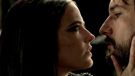 Imagem da notícia Eva Green e Rodrigo Santoro são destaques do novo e sangrento trailer de 300 - A Ascensão do Império