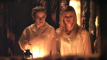 Imagem da notícia Amigos do AdoroCinema: Divididos, blogueiros consideram Somos o que Somos "corajoso" ou "sem sentido"