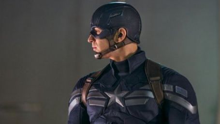 Imagem da notícia Capitão América 2: Confira os detalhes da nova roupa do super-herói