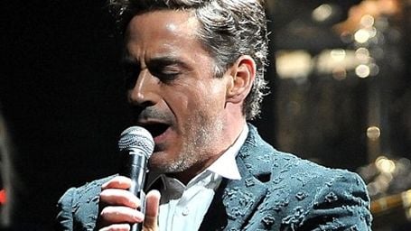 Imagem da notícia Robert Downey Jr. faz dueto com Sting: Veja vídeo que surpreendeu internautas