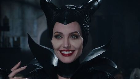 Imagem da notícia Angelina Jolie está ainda mais sinistra em novo trailer de Malévola