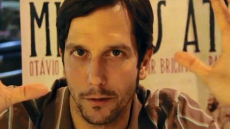 Imagem da notícia Entrevista exclusiva: Vladimir Brichta, Otávio Muller e Paulinho Moska falam sobre Minutos Atrás