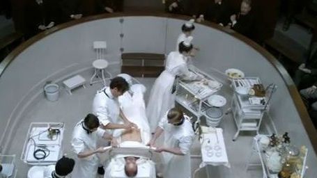 Imagem da notícia Confira o novo teaser da série The Knick