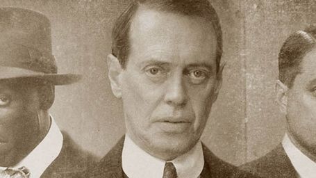 Imagem da notícia Boardwalk Empire ganha teaser para a quinta e última temporada: 'Todos os impérios caem'
