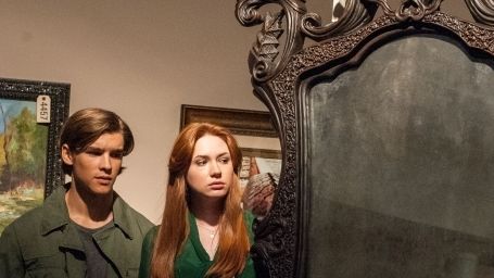 Imagem da notícia Concurso de Críticas: Escreva um texto sobre O Espelho e concorra a prêmio!