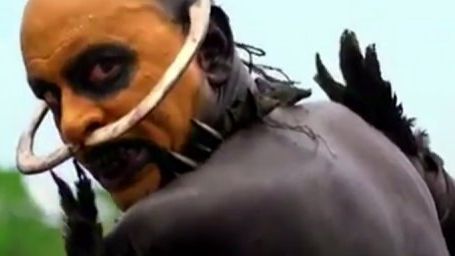 Imagem da notícia Exclusivo: Medo e tensão no primeiro trailer legendado de Canibais, novo filme do diretor de O Albergue