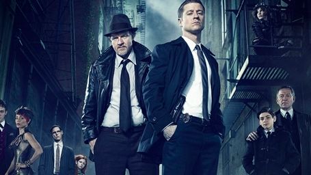 Imagem da notícia Comic-Con 2014: Gotham ganha trailer cinematográfico