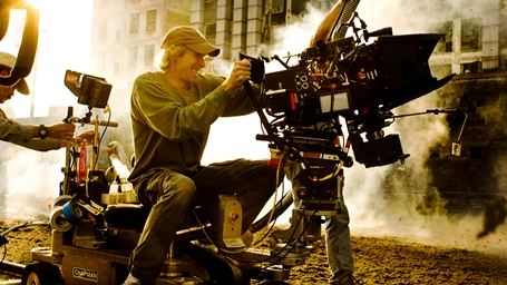 Michael Bay não pretende dirigir Transformers 5