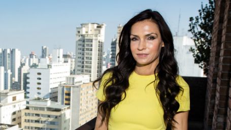 Imagem da notícia Famke Janssen, a Jean Grey de X-Men, fala sobre a sua monstruosa personagem em Hemlock Grove