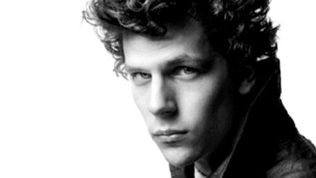 Imagem da notícia Jesse Eisenberg diz que vai interpretar um Lex Luthor "complicado" em Batman V Superman