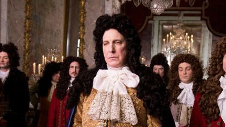 Imagem da notícia Toronto 2014: Ator Alan Rickman dirige filme estereotipado sobre aristocracia francesa do séc.XVII