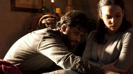 Imagem da notícia Exclusivo: Vídeo de Isolados revela o jogo de sombras usado na fotografia do suspense nacional