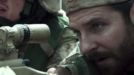Imagem da notícia Bradley Cooper é um atirador de elite com dilemas morais no trailer de American Sniper, de Clint Eastwood