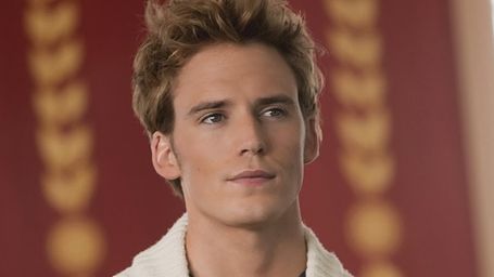 Imagem da notícia Sam Claflin, de Jogos Vorazes e Piratas do Caribe, virá ao Brasil para promover A Esperança