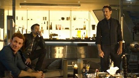 Imagem da notícia Os Vingadores 2: A Era de Ultron vem aí, e primeiro trailer já tem data de lançamento – confira!