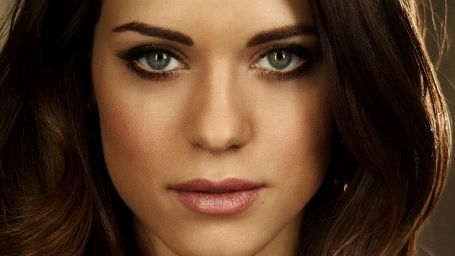 Imagem da notícia Agent Carter: Atriz de Nikita levará "calor e humanidade" à série derivada de Capitão América