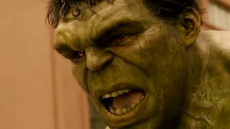 Imagem da notícia Os Vingadores 2: A Era de Ultron esmaga recorde de visualizações do trailer de Cinquenta Tons de Cinza