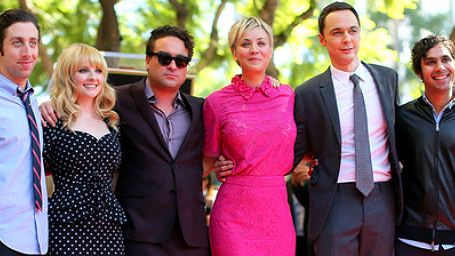 The Big Bang Theory: Elenco se reúne em cerimônia na Calçada da Fama para Kaley Cuoco-Sweeting