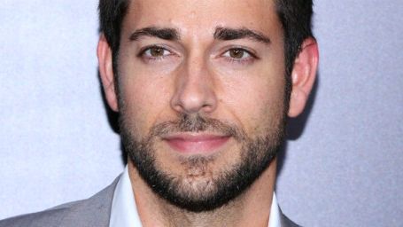 Imagem da notícia Heroes Reborn escala protagonista de Chuck