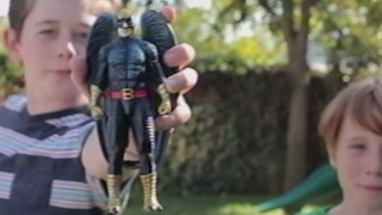 Imagem da notícia É um pássaro? É um homem? Sim, é o Birdman! (em versão boneco)