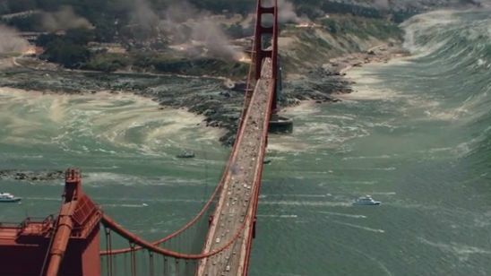 Imagem da notícia Se segura, The Rock! Onda gigantesca impressiona em novo trailer de Terremoto - A Falha de San Andreas