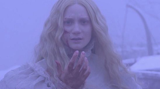 Imagem da notícia "Fantasmas são reais", descobre Mia Wasikowska no trailer legendado de A Colina Escarlate