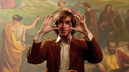 Imagem da notícia Wes Anderson faz design de bar retrô na Itália