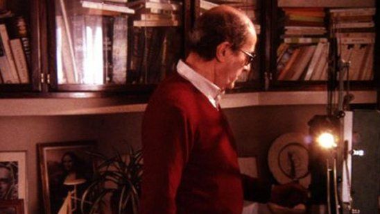 Imagem da notícia Festival de Cannes 2015: Brasileiros vão em peso conferir filme testamento de Manoel de Oliveira