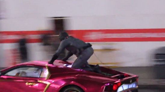 Imagem da notícia Segura, Batman! Mais vídeos do Homem-Morcego no encalço do Coringa em Esquadrão Suicida