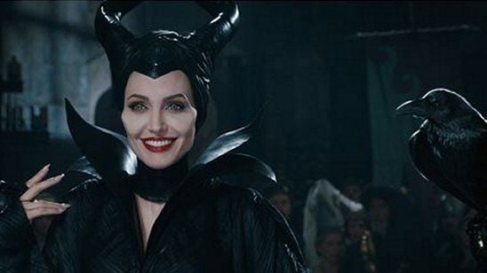 Imagem da notícia Angelina Jolie pode atuar em sequência de Malévola
