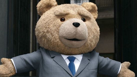 Imagem da notícia Bilheterias Estados Unidos: Ted 2 decepciona, Jurassic World e Divertida Mente dominam o ranking