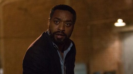 Imagem da notícia Divulgado o primeiro trailer da refilmagem de O Segredo dos Seus Olhos com Chiwetel Ejiofor, Julia Roberts e Nicole Kidman