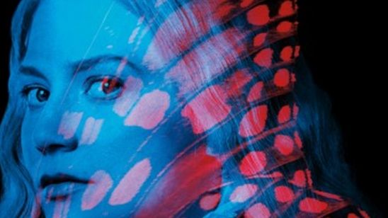 Imagem da notícia A Colina Escarlate, novo filme de Guillermo del Toro, ganha cartazes especiais 