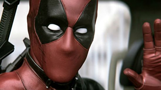 Imagem da notícia Comic-Con 2015: Trailer de Deadpool é ovacionado pelo público