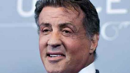 Imagem da notícia Sylvester Stallone vai leiloar objetos usados em Rocky e Rambo