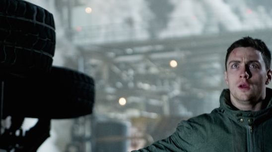 Imagem da notícia Roteirista promete tudo maior e melhor em Godzilla 2