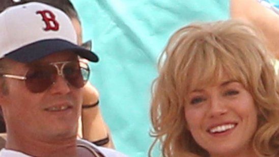 Imagem da notícia Aliança do Crime: Personagem de Sienna Miller é cortada de novo filme de Johnny Depp