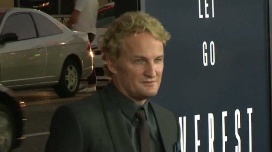 Imagem da notícia AdoroHollywood: "Evereste foi feito para você se sentir como se estivesse na montanha", diz Jason Clarke