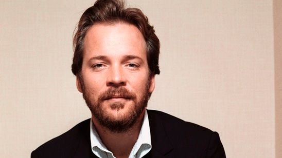 Imagem da notícia Twin Peaks escala Peter Sarsgaard para a nova temporada