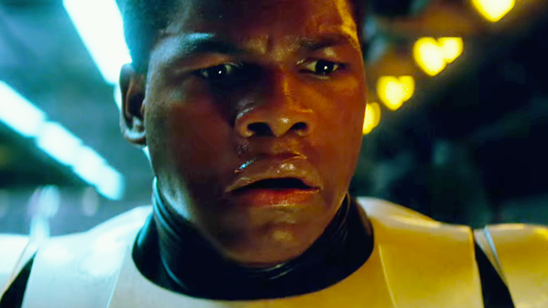 Imagem da notícia Fã vende par de ingressos para Star Wars - O Despertar da Força por 10 mil dólares