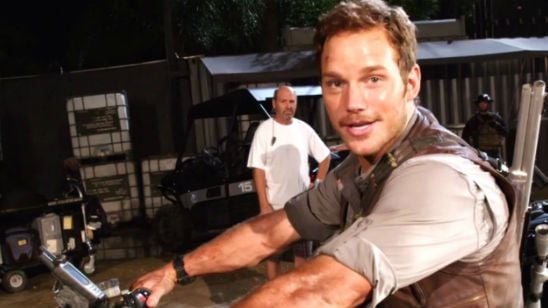 Vídeo interativo de Jurassic World mostra Chris Pratt de motocicleta em 360º