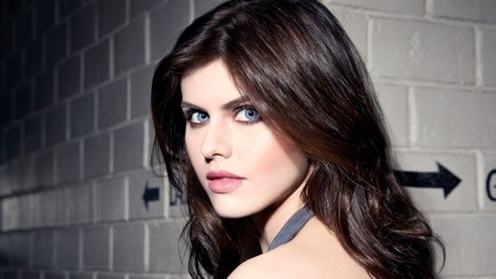 Imagem da notícia Alexandra Daddario é confirmada no elenco de Baywatch