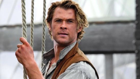 Imagem da notícia Chris Hemsworth surge irreconhecível em foto durante as filmagens de No Coração do Mar