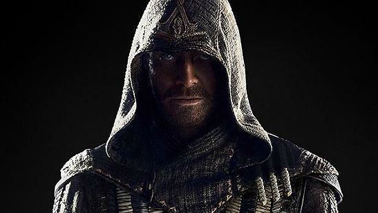 Michael Fassbender é flagrado no set de filmagens de Assassin's Creed