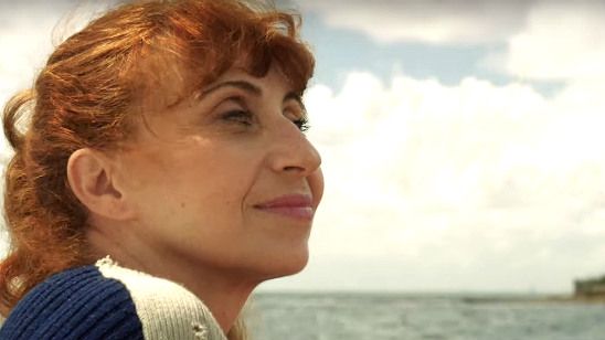 Imagem da notícia Exclusivo: Música, poesia e as belezas de Marselha no trailer legendado de O Fio de Ariane