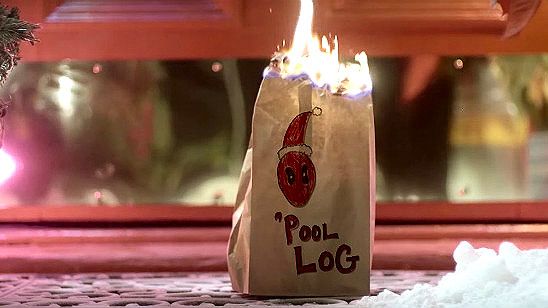 Imagem da notícia Deadpool ensina trollagem máxima como presente de Natal