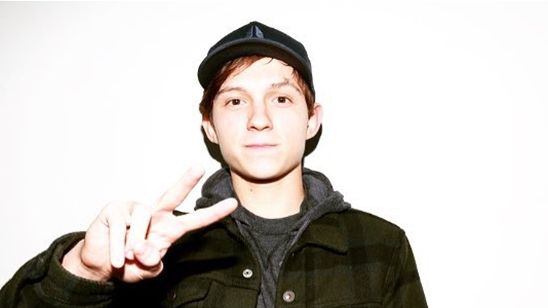 Imagem da notícia Tom Holland diz que participar de Capitão América: Guerra Civil foi um problema, pois agravou suas crises de ansiedade